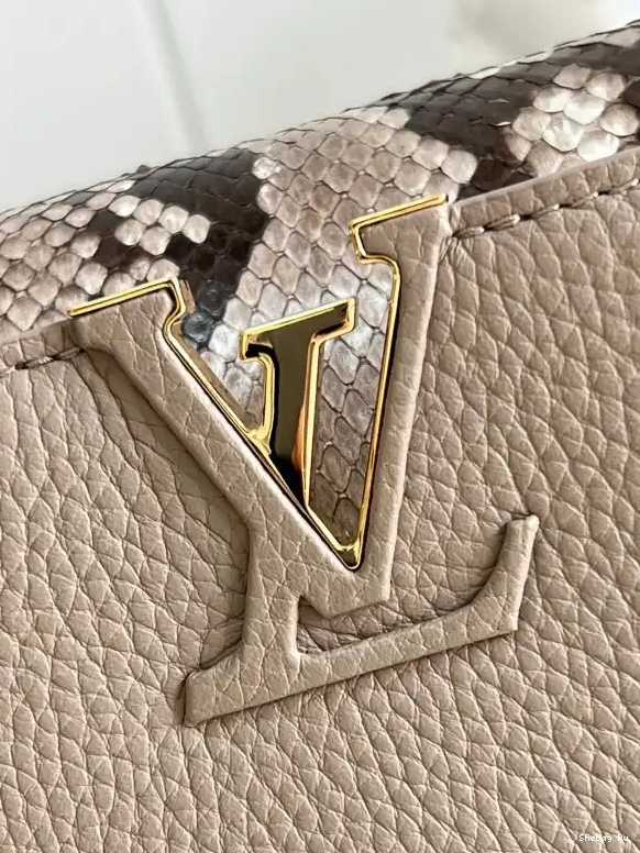 LOUIS VUITTON CAPUCINES BB 0525